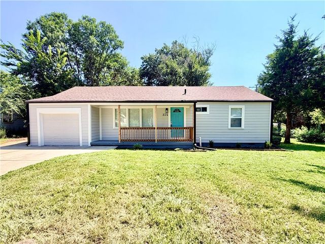 224 S Central Street, Olathe, KS 66061