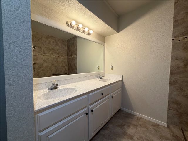 6203 Circo Drive, De Cordova, TX 76049