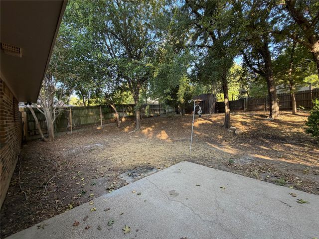 6203 Circo Drive, De Cordova, TX 76049