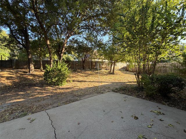 6203 Circo Drive, De Cordova, TX 76049