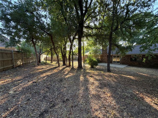 6203 Circo Drive, De Cordova, TX 76049