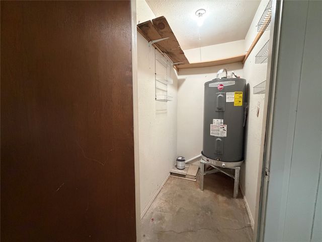 6203 Circo Drive, De Cordova, TX 76049