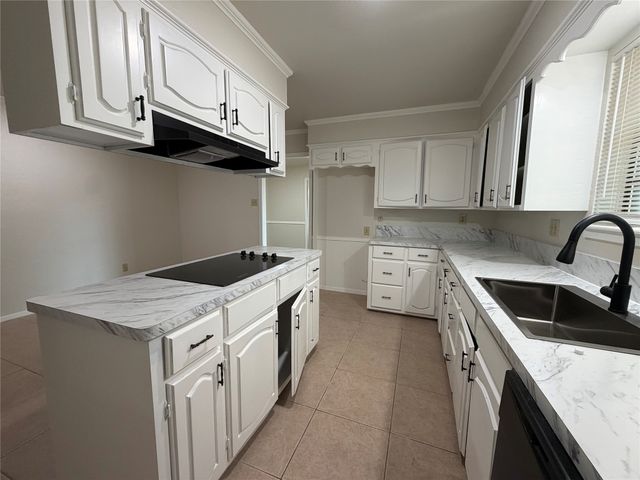 6203 Circo Drive, De Cordova, TX 76049