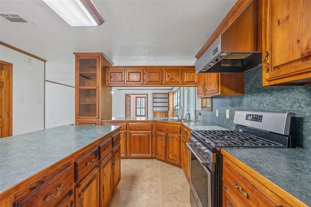 9640 Simon Lebleu Rd, Lake Charles, LA 70607