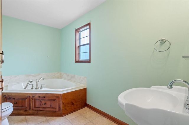 9640 Simon Lebleu Rd, Lake Charles, LA 70607