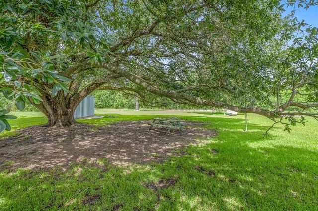 9640 Simon Lebleu Rd, Lake Charles, LA 70607