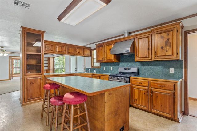 9640 Simon Lebleu Rd, Lake Charles, LA 70607