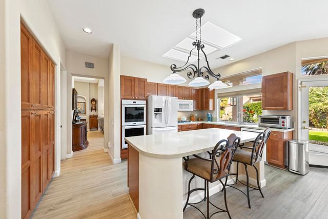 78108 Foxbrook Lane, Palm Desert, CA 92211