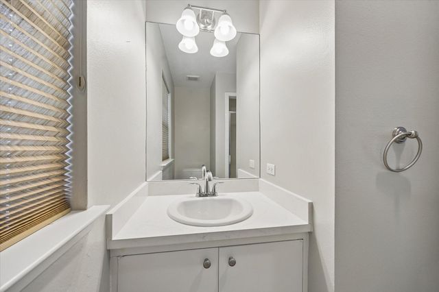 1907 Norfolk Street B, Houston, TX 77098
