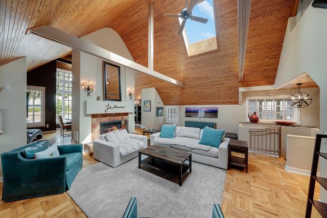 1170 Fairmount Avenue, Saint Paul, MN 55105