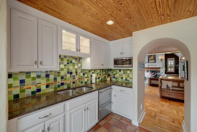 1170 Fairmount Avenue, Saint Paul, MN 55105