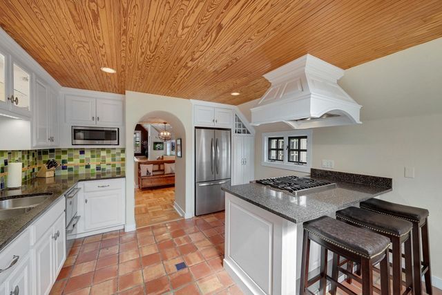 1170 Fairmount Avenue, Saint Paul, MN 55105
