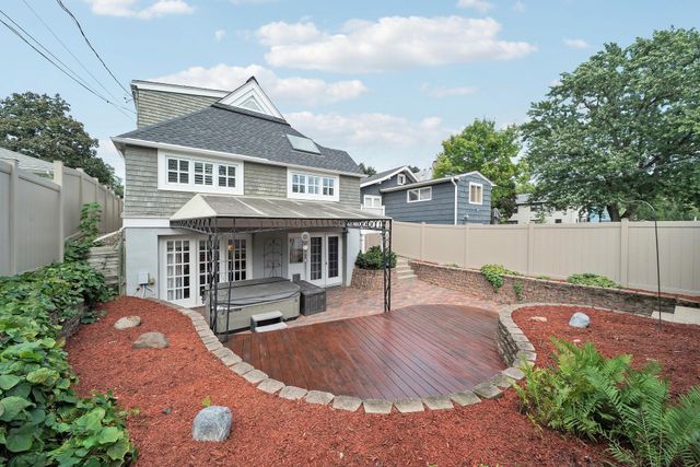 1170 Fairmount Avenue, Saint Paul, MN 55105