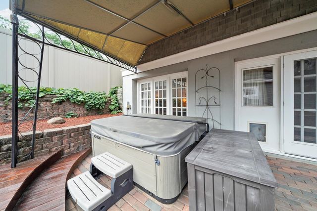1170 Fairmount Avenue, Saint Paul, MN 55105