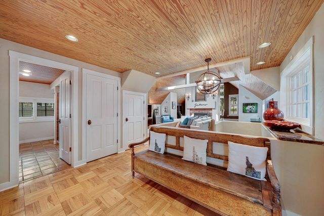 1170 Fairmount Avenue, Saint Paul, MN 55105