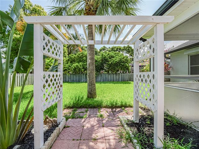 5150 9th Street, Vero Beach, FL 32966