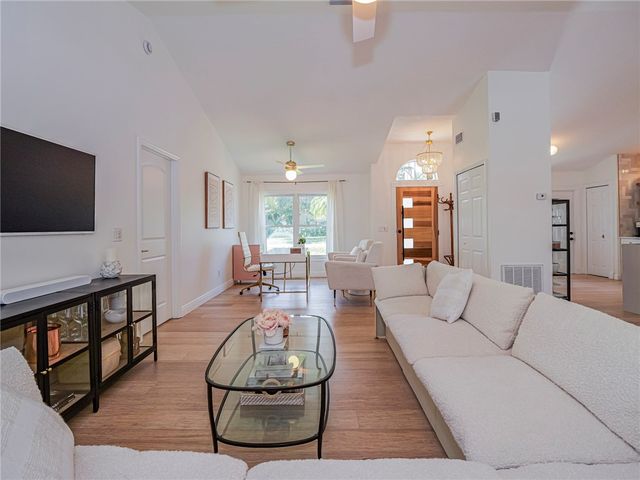 5150 9th Street, Vero Beach, FL 32966