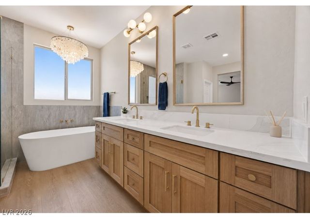 992 Cliff Castle Avenue, North Las Vegas, NV 89081