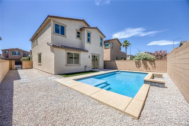 992 Cliff Castle Avenue, North Las Vegas, NV 89081