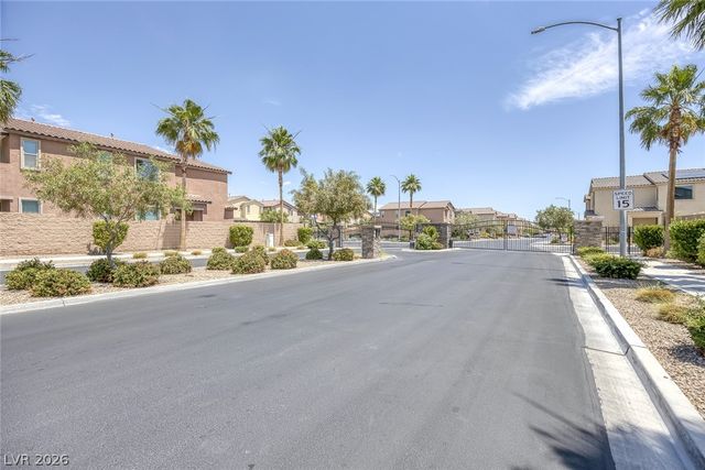 992 Cliff Castle Avenue, North Las Vegas, NV 89081