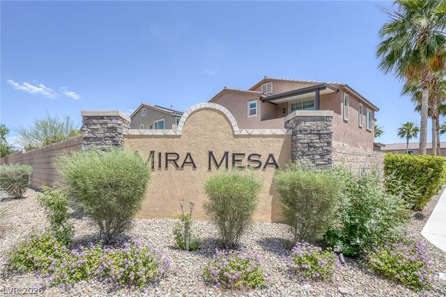 992 Cliff Castle Avenue, North Las Vegas, NV 89081