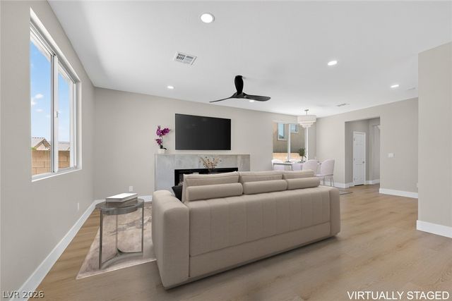 992 Cliff Castle Avenue, North Las Vegas, NV 89081