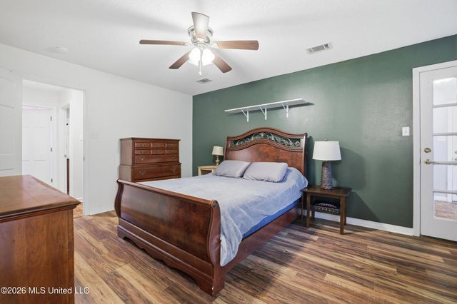 1909 Hemlock Drive, Gautier, MS 39553