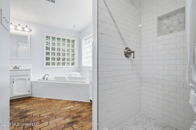 1909 Hemlock Drive, Gautier, MS 39553