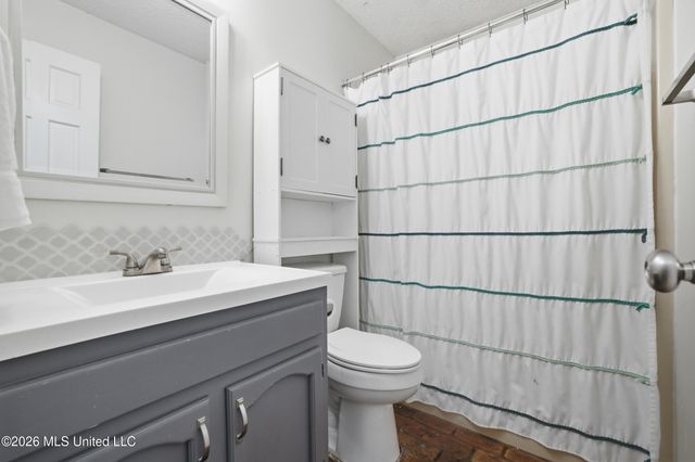 1909 Hemlock Drive, Gautier, MS 39553