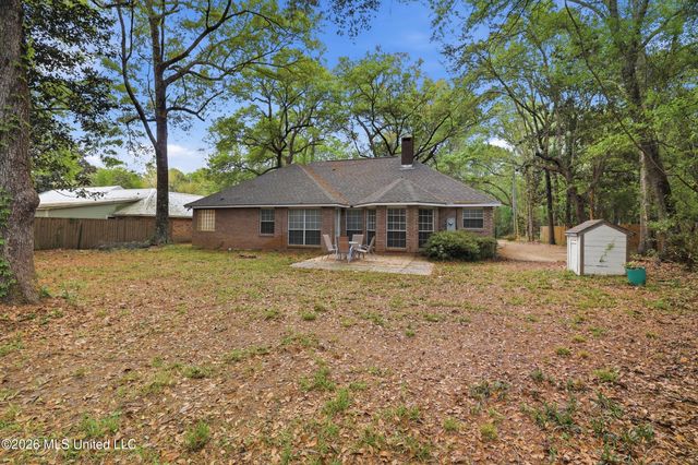 1909 Hemlock Drive, Gautier, MS 39553
