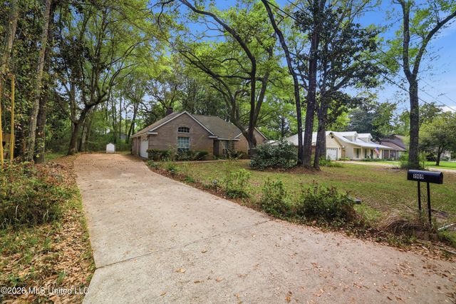 1909 Hemlock Drive, Gautier, MS 39553