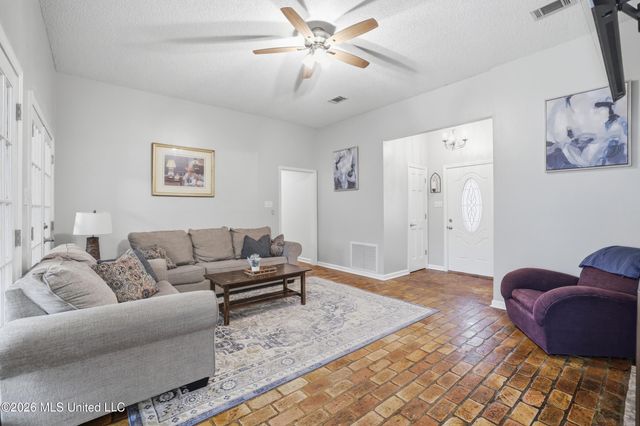 1909 Hemlock Drive, Gautier, MS 39553