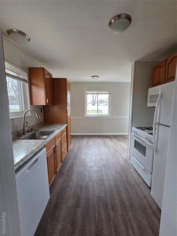 5897 Wilkie Avenue, Taylor, MI 48180