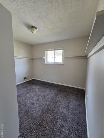 5897 Wilkie Avenue, Taylor, MI 48180