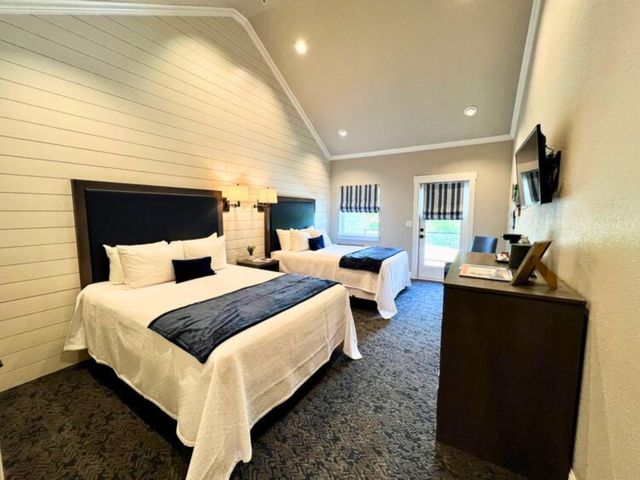 27177 Whispering Meadow Drive, Whitney, TX 76692