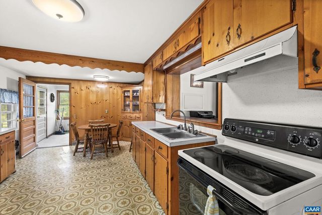 18188 LOVERS LN, Gordonsville, VA 22942