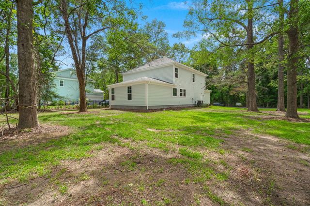 5706 Barbary Coast Road, Hollywood, SC 29449
