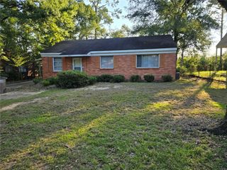 459 Seabreeze E Road, Mobile, AL 36609