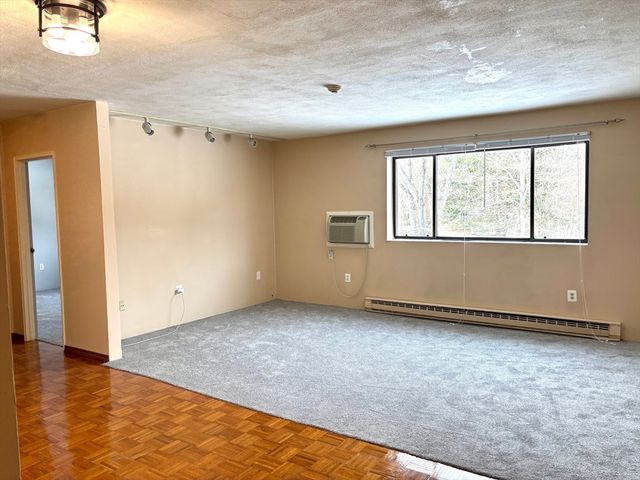 67 Milliken Ave 22b, Franklin, MA 02038