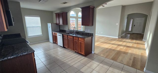 325 Meadow View Lane, Anna, TX 75409