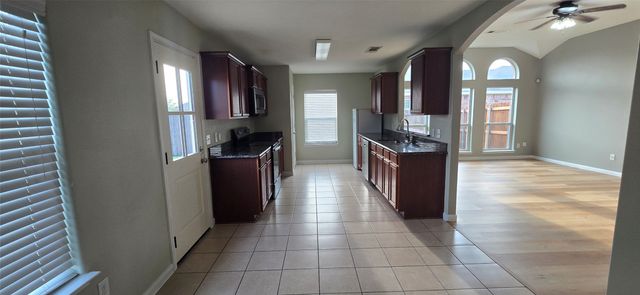 325 Meadow View Lane, Anna, TX 75409