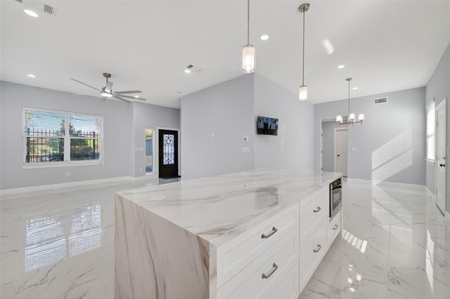 3344 Sanders Street, Houston, TX 77004