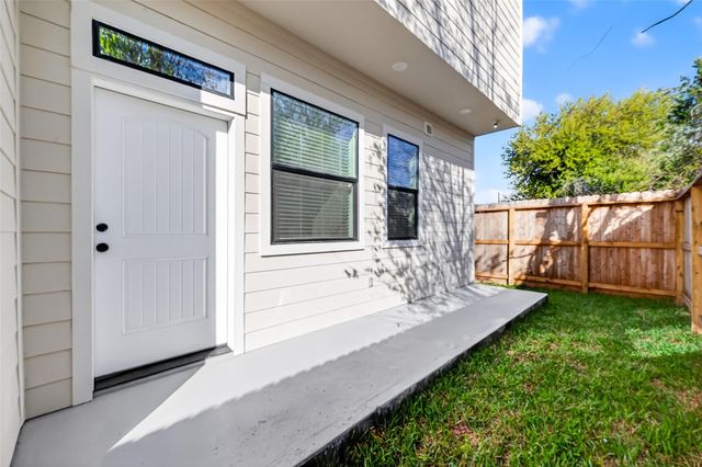 3344 Sanders Street, Houston, TX 77004