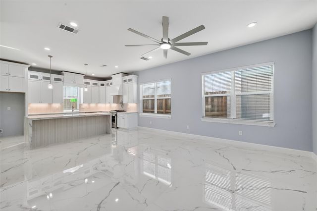 3344 Sanders Street, Houston, TX 77004