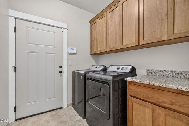 4303 Vineyard Terrace, Medford, OR 97504