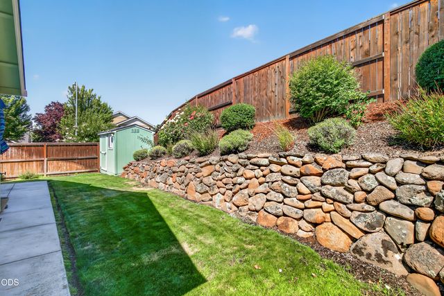 4303 Vineyard Terrace, Medford, OR 97504
