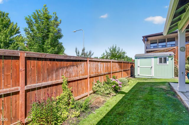 4303 Vineyard Terrace, Medford, OR 97504