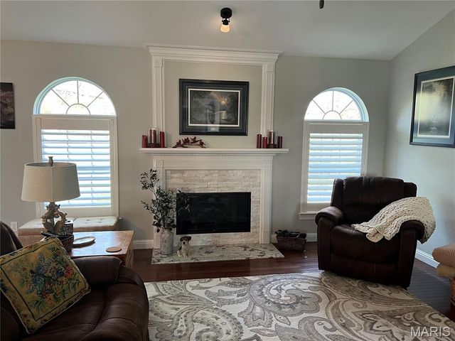 6 Hanover Hills Court, St Charles, MO 63301
