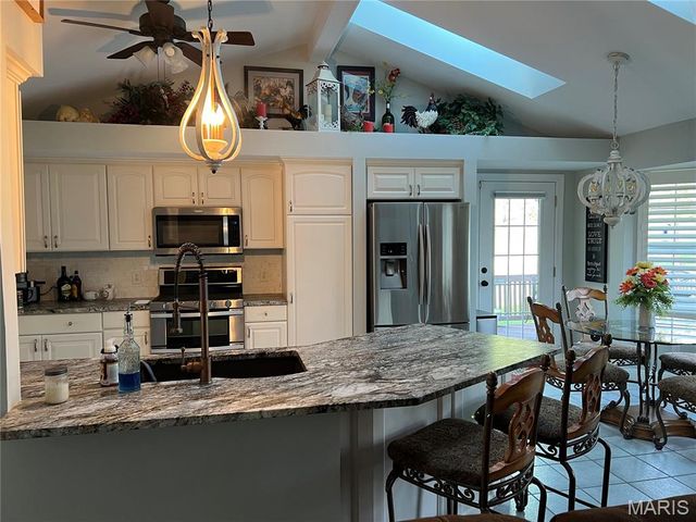 6 Hanover Hills Court, St Charles, MO 63301