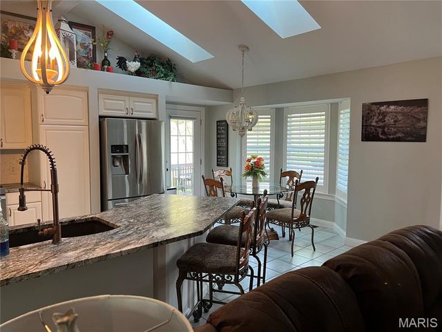 6 Hanover Hills Court, St Charles, MO 63301